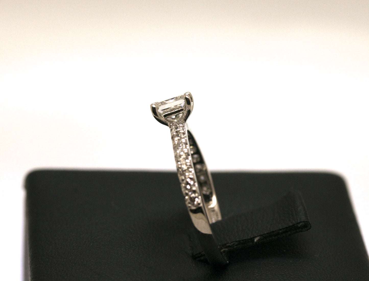 Anello Solitario Square