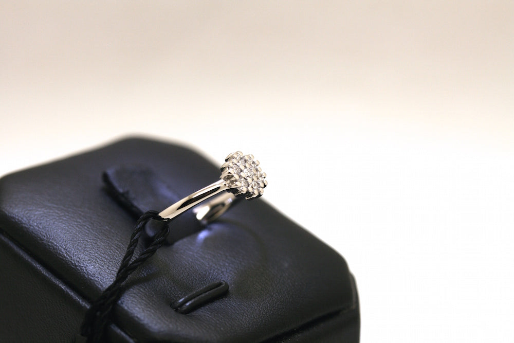 Anello Solitario Fiore