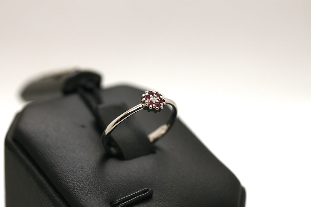 Anello Fiore con Rubini